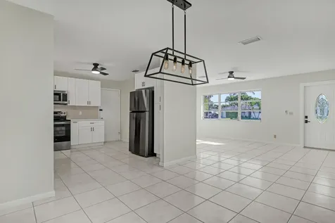 9715 Dahlia Avenue Palm Beach Gardens FL 33410