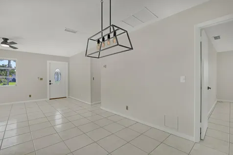 9715 Dahlia Avenue Palm Beach Gardens FL 33410