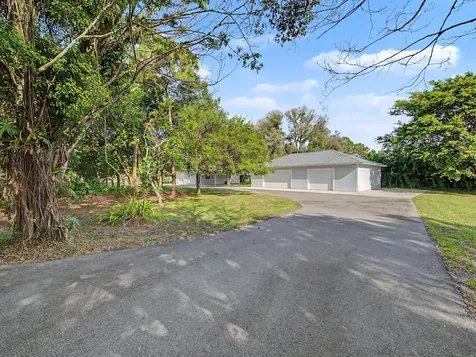 5625 SE Ault Avenue Stuart FL 34997