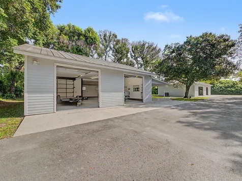 5625 SE Ault Avenue Stuart FL 34997