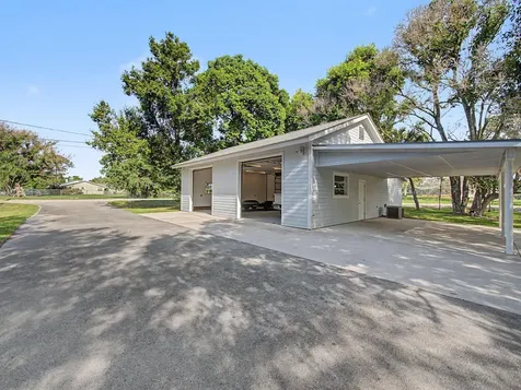 5625 SE Ault Avenue Stuart FL 34997