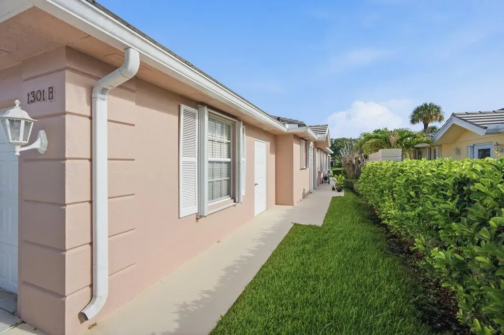 1301 NW Bentley Circle Port St Lucie FL 34986