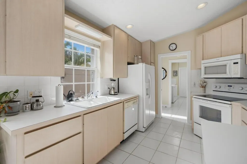 1301 NW Bentley Circle Port St Lucie FL 34986