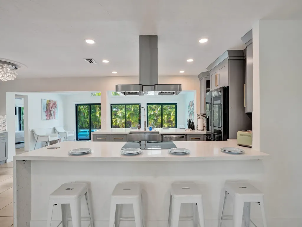 5251 NE 26th Avenue Fort Lauderdale FL 33308