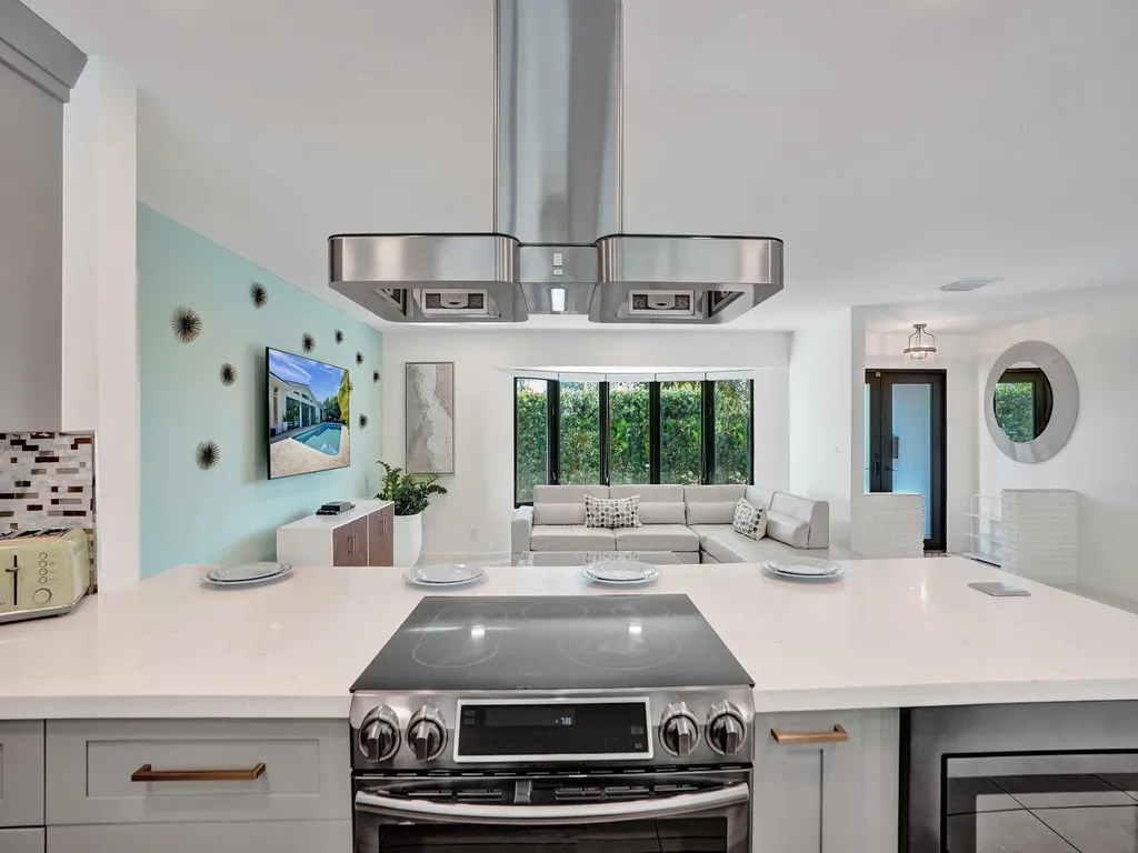5251 NE 26th Avenue Fort Lauderdale FL 33308
