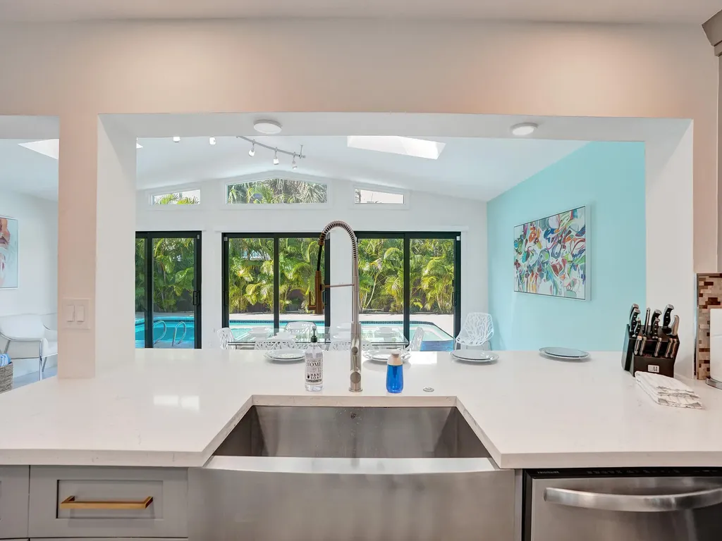 5251 NE 26th Avenue Fort Lauderdale FL 33308
