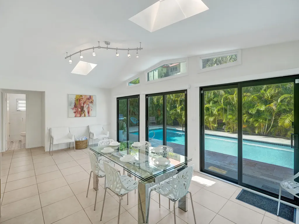 5251 NE 26th Avenue Fort Lauderdale FL 33308
