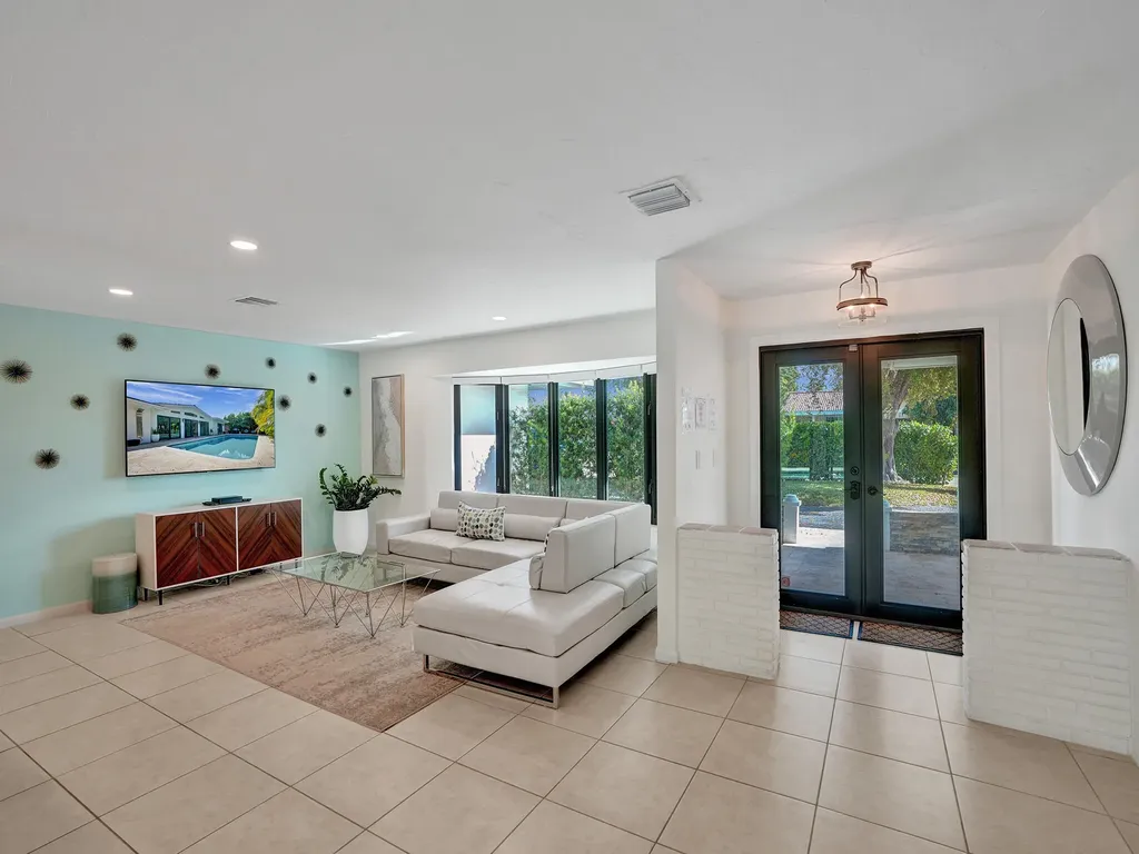 5251 NE 26th Avenue Fort Lauderdale FL 33308