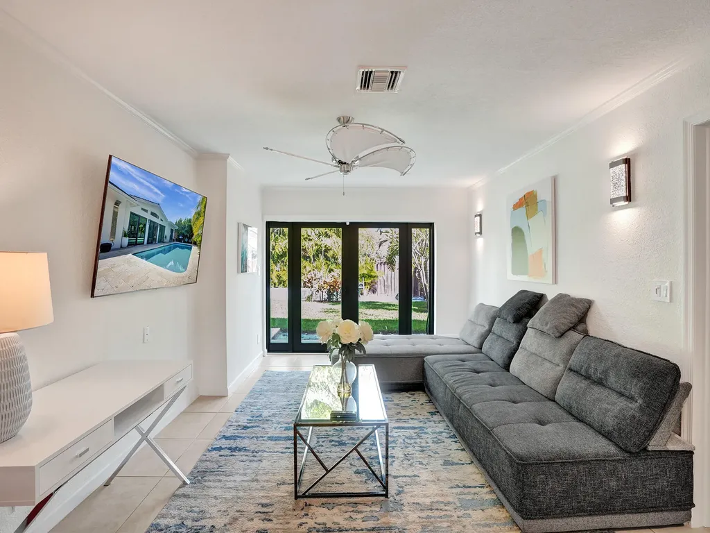 5251 NE 26th Avenue Fort Lauderdale FL 33308