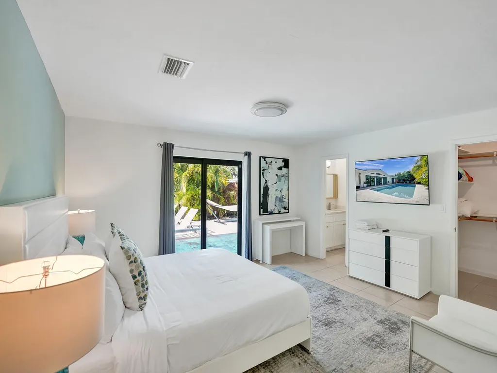 5251 NE 26th Avenue Fort Lauderdale FL 33308