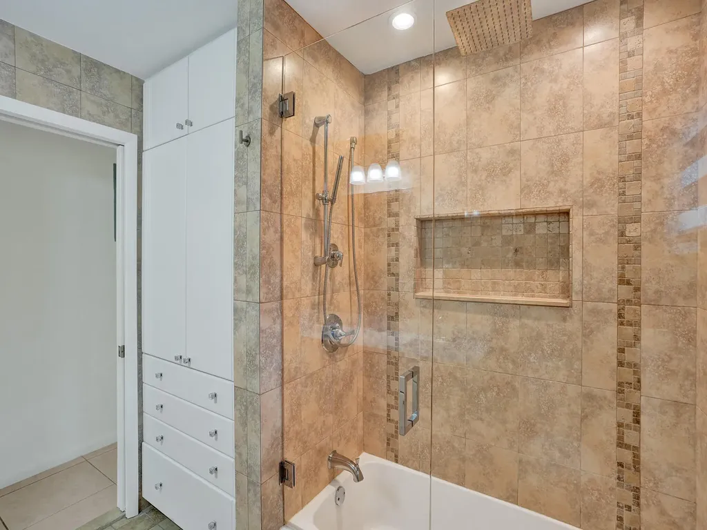 5251 NE 26th Avenue Fort Lauderdale FL 33308