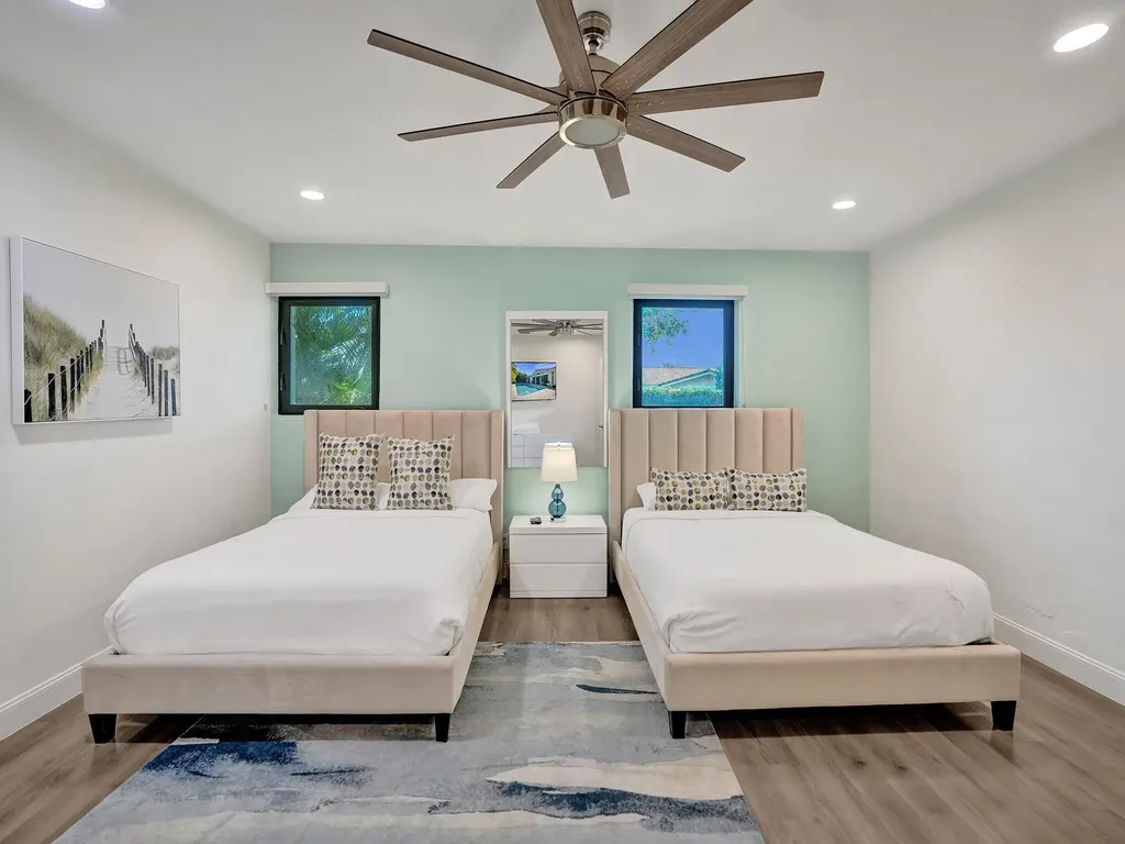 5251 NE 26th Avenue Fort Lauderdale FL 33308