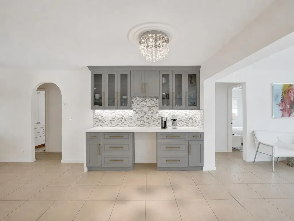 5251 NE 26th Avenue Fort Lauderdale FL 33308