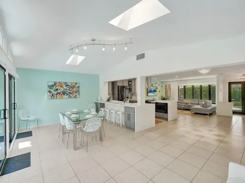 5251 NE 26th Avenue Fort Lauderdale FL 33308