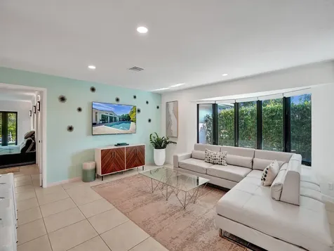 5251 NE 26th Avenue Fort Lauderdale FL 33308