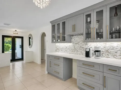 5251 NE 26th Avenue Fort Lauderdale FL 33308