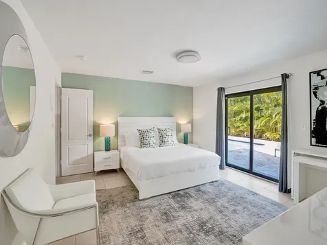 5251 NE 26th Avenue Fort Lauderdale FL 33308