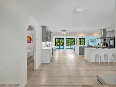 5251 NE 26th Avenue Fort Lauderdale FL 33308