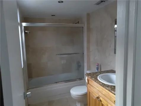 4261 W Mcnab Road Pompano Beach FL 33069