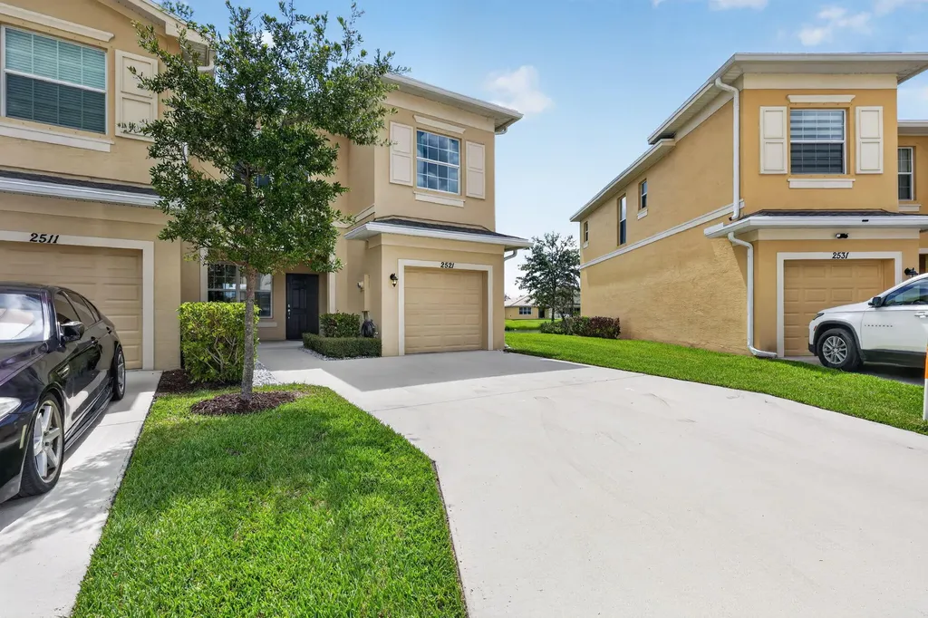 2521 NW Treviso Circle Port St Lucie FL 34986