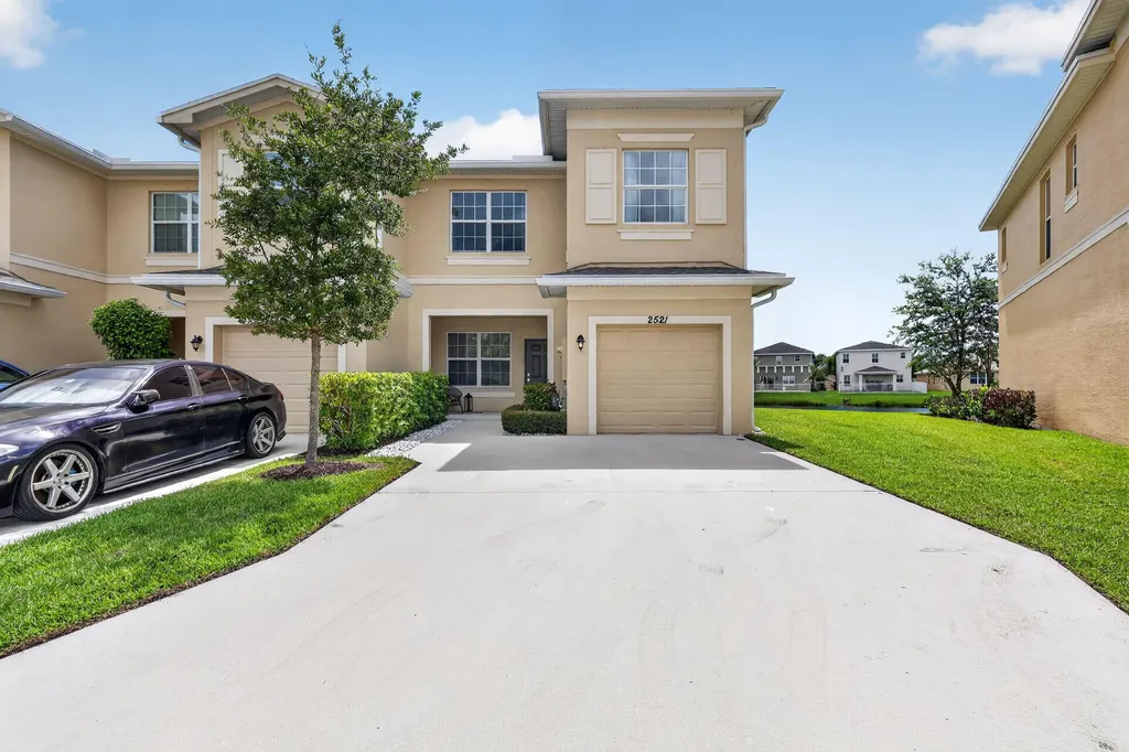 2521 NW Treviso Circle Port St Lucie FL 34986