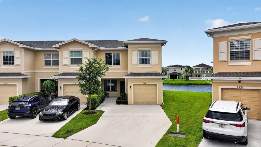 2521 NW Treviso Circle Port St Lucie FL 34986
