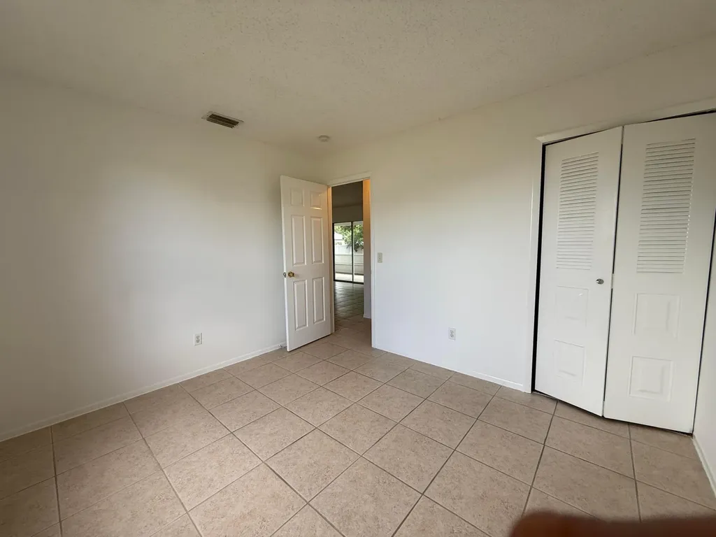 1194 SW Granadeer Street Port St Lucie FL 34983