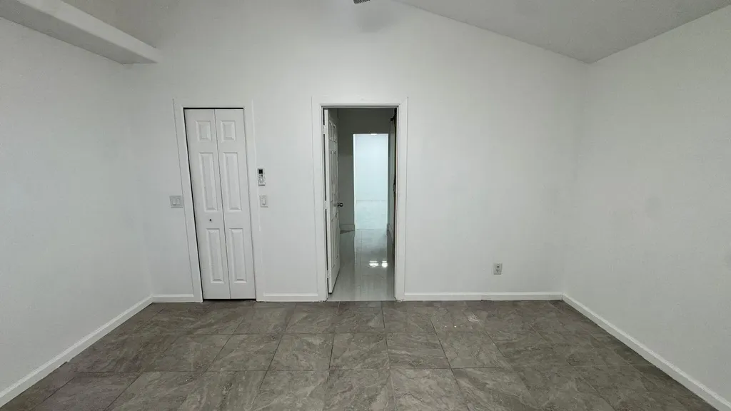 678 SW Pueblo Terrace Port St Lucie FL 34953