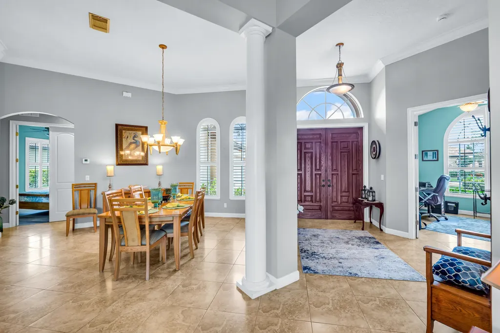 923 SW Grand Reserves Boulevard Port St Lucie FL 34986
