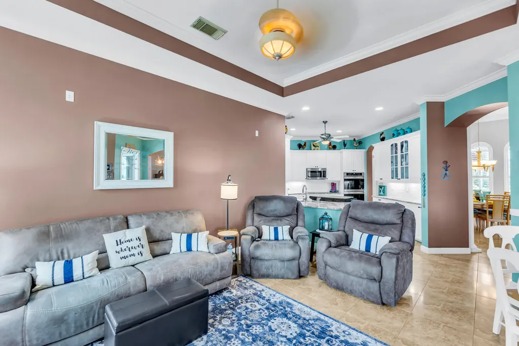 923 SW Grand Reserves Boulevard Port St Lucie FL 34986