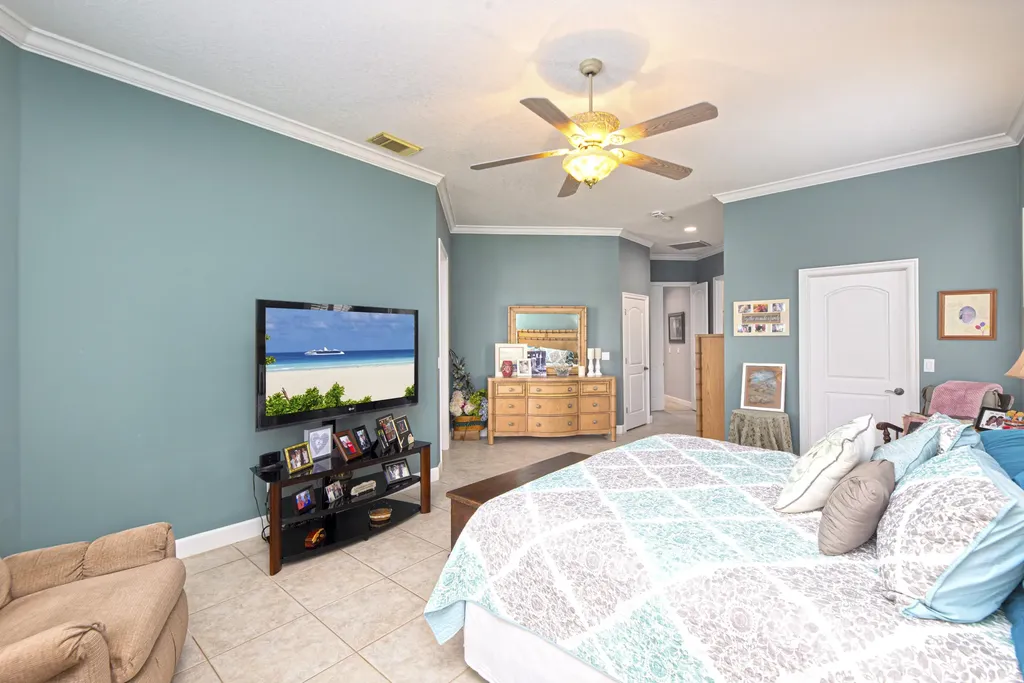 923 SW Grand Reserves Boulevard Port St Lucie FL 34986