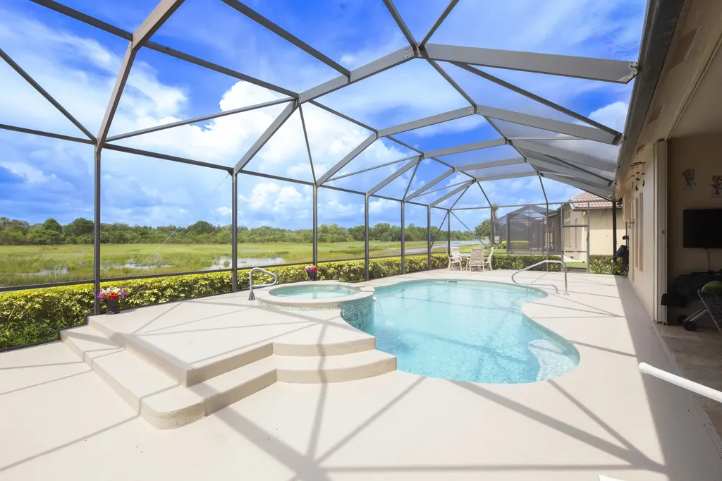 923 SW Grand Reserves Boulevard Port St Lucie FL 34986