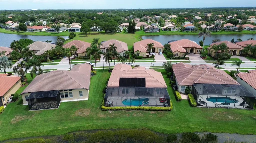 923 SW Grand Reserves Boulevard Port St Lucie FL 34986