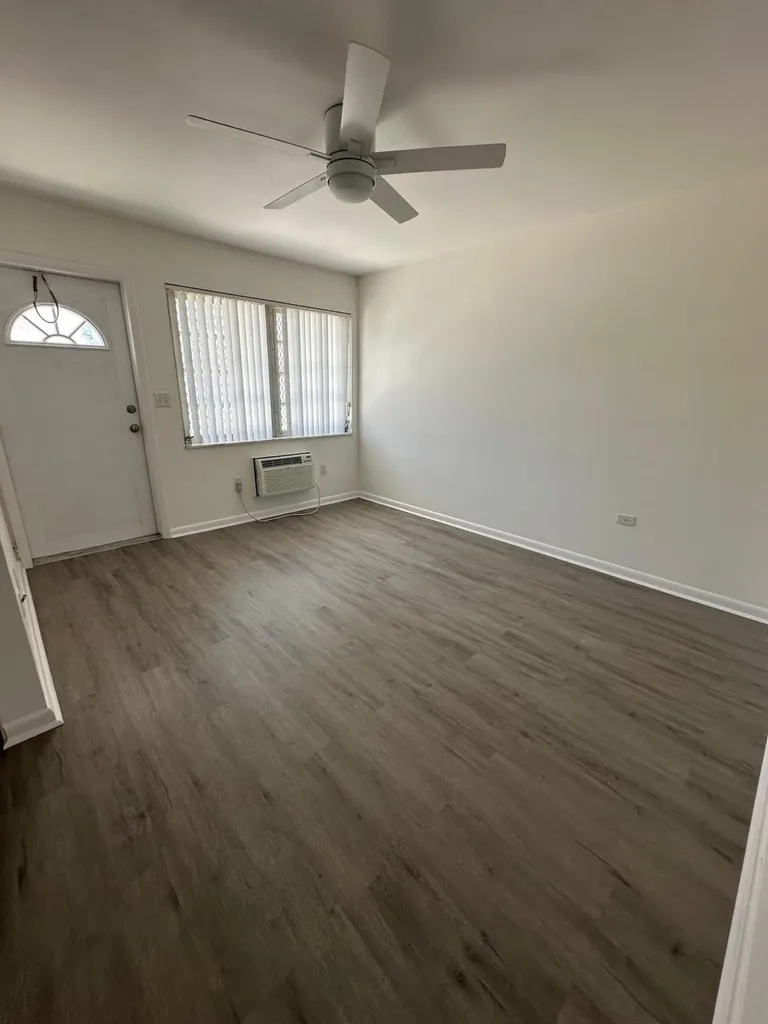932 S B Street Lake Worth Beach FL 33460