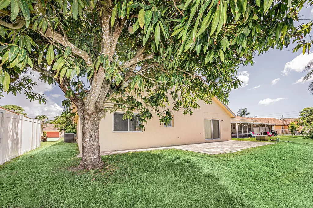 5148 Rosen Boulevard Boynton Beach FL 33472