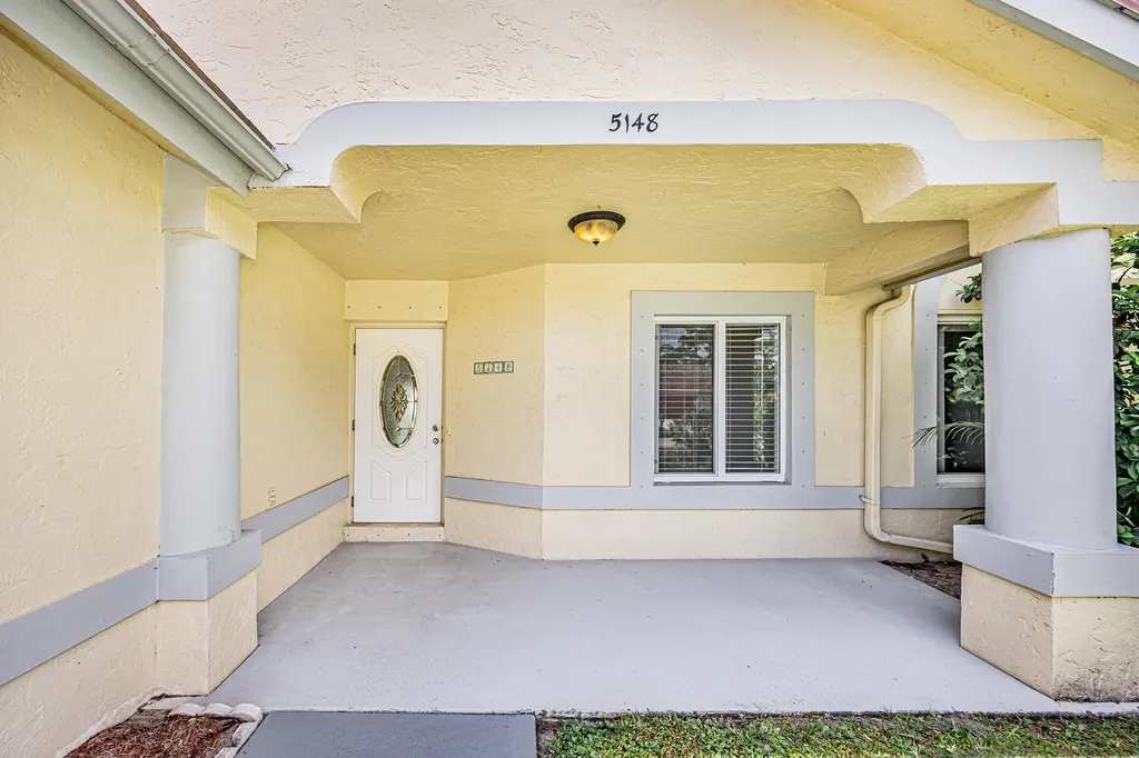 5148 Rosen Boulevard Boynton Beach FL 33472