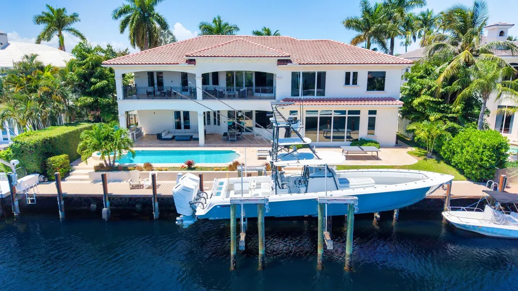 2320 NE 34th Court Lighthouse Point FL 33064