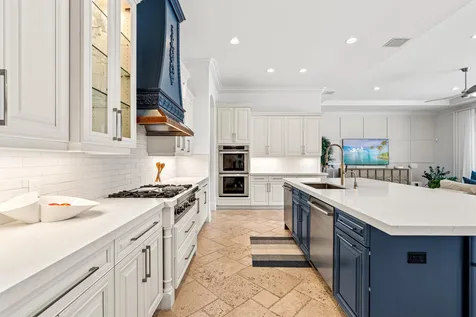 2320 NE 34th Court Lighthouse Point FL 33064