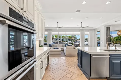 2320 NE 34th Court Lighthouse Point FL 33064
