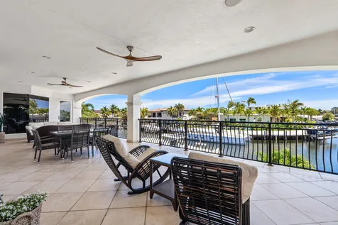 2320 NE 34th Court Lighthouse Point FL 33064