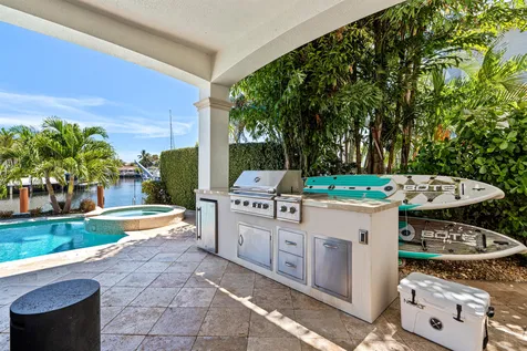 2320 NE 34th Court Lighthouse Point FL 33064