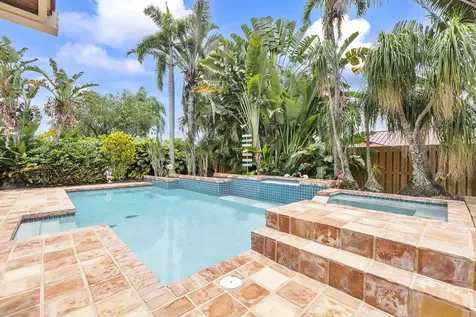 10662 NW 7th Place Coral Springs FL 33071