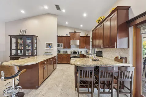 10662 NW 7th Place Coral Springs FL 33071