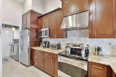 10662 NW 7th Place Coral Springs FL 33071