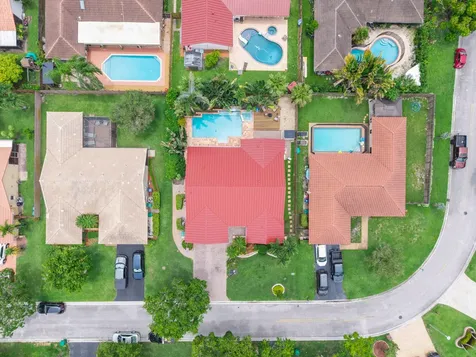 10662 NW 7th Place Coral Springs FL 33071