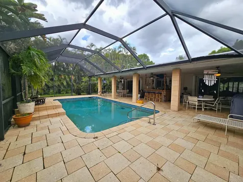 11500 SW 3rd Street Plantation FL 33325