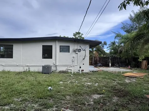 4310 NE 13th Avenue Pompano Beach FL 33064