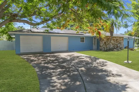 139 E Lake Drive Lehigh Acres FL 33936