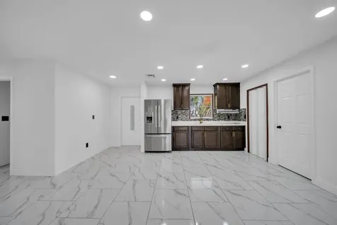 139 E Lake Drive Lehigh Acres FL 33936