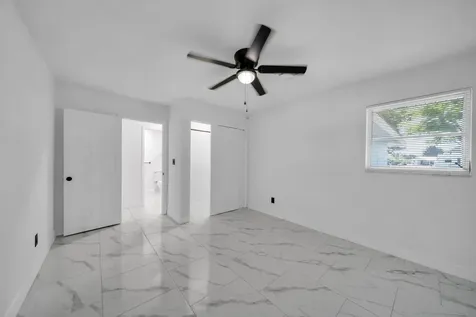 139 E Lake Drive Lehigh Acres FL 33936